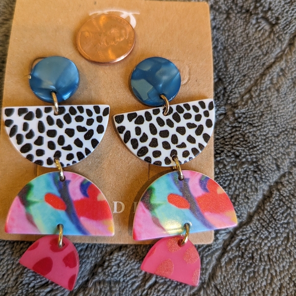 3 new pairs of earrings from Plunder. Yellow, gold and 80's. - Picture 7 of 7